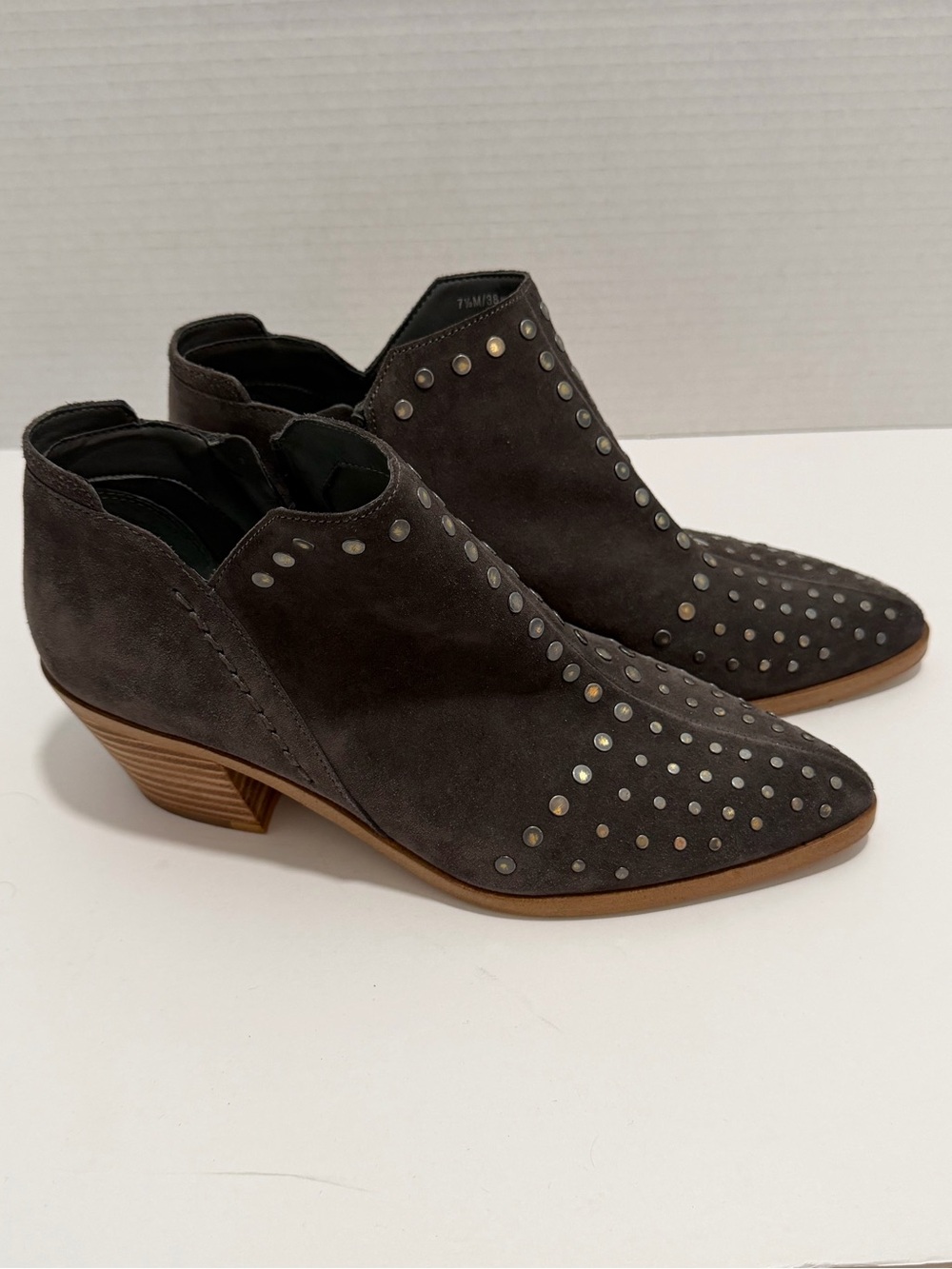 1.State Loka Grey Booties, 7.5